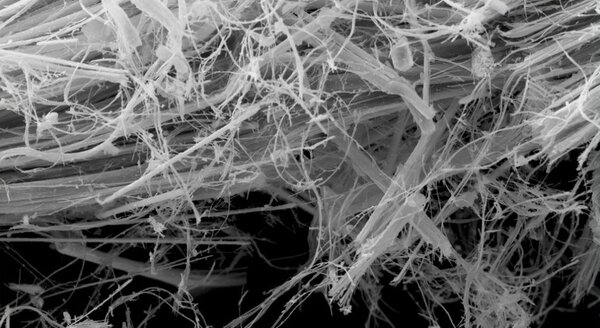 SEM-picture of chrysotile asbestos in cords | © CRB Analyse Service GmbH
